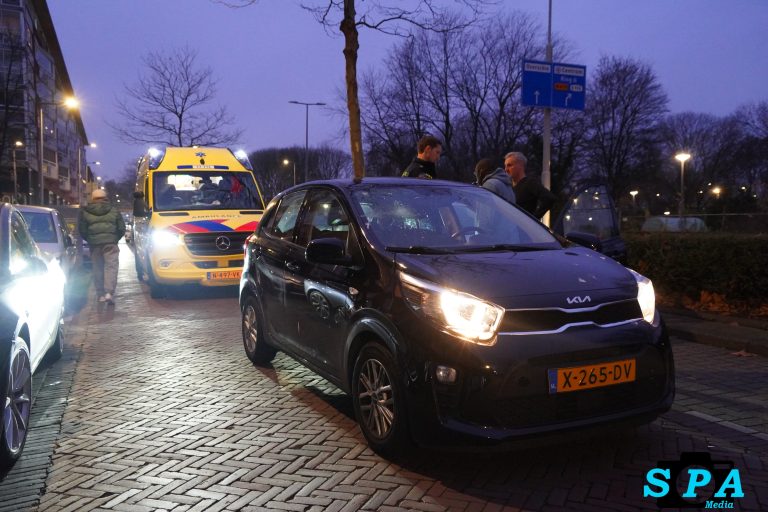 Minderjarigere geschept door auto Gordelweg Rotterdam