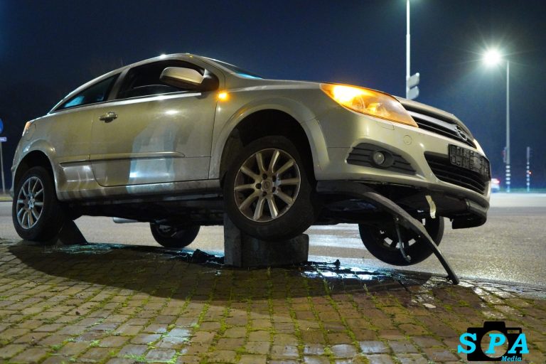Gewonde en bestuurder aangehouden na eenzijdig ongeval Terbregseweg Rotterdam