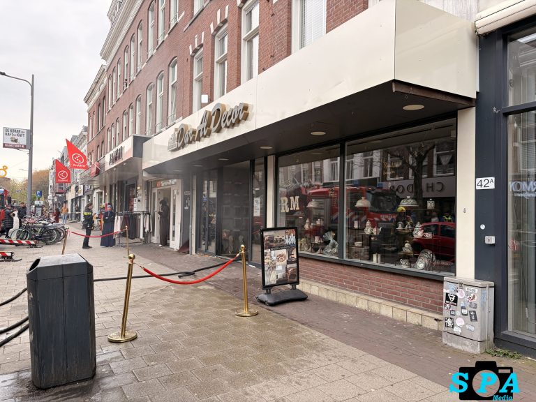 Kortsluiting veroorzaakt brand in winkel Noordmolenstraat Rotterdam