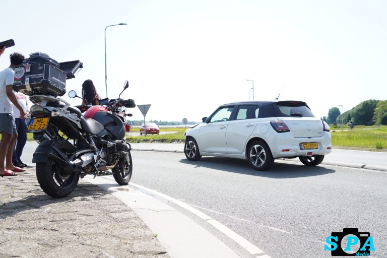 Motorrijder en automobilist in botsing op rotonde N471 Berkel / Rotterdam