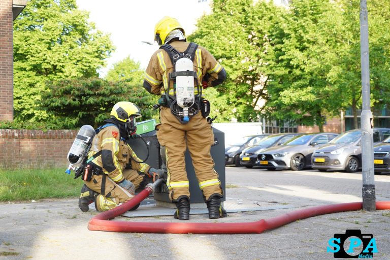 Brand in ondergrondse vuilcontainer Schoenerplaats Rotterdam