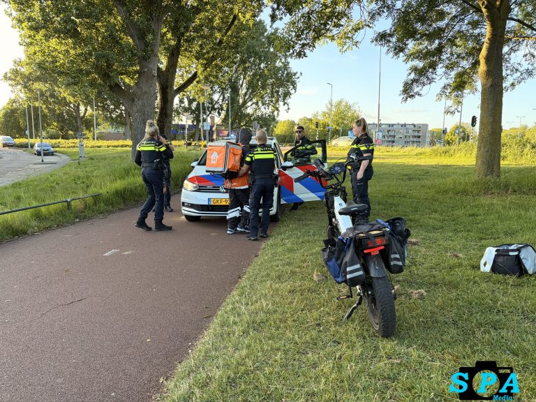 Vier overvallen in uur tijd in Rotterdam; politie jaagt op ‘Thuisbezorgd’-overvaller
