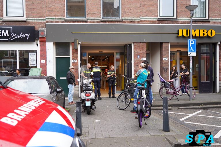 Medewerkster Jumbo raakt onwel tijdens schoonmaak kapotte vriezer Gerrit Jan Mulderstraat in Rotterdam