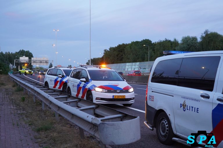 Ruzie tussen bekenden wordt uitgevochten op snelweg A20 in Rotterdam